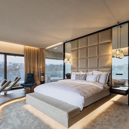 فندق ذا بريزيدنت براغ المظهر الخارجي الصورة A bedroom at the hotel