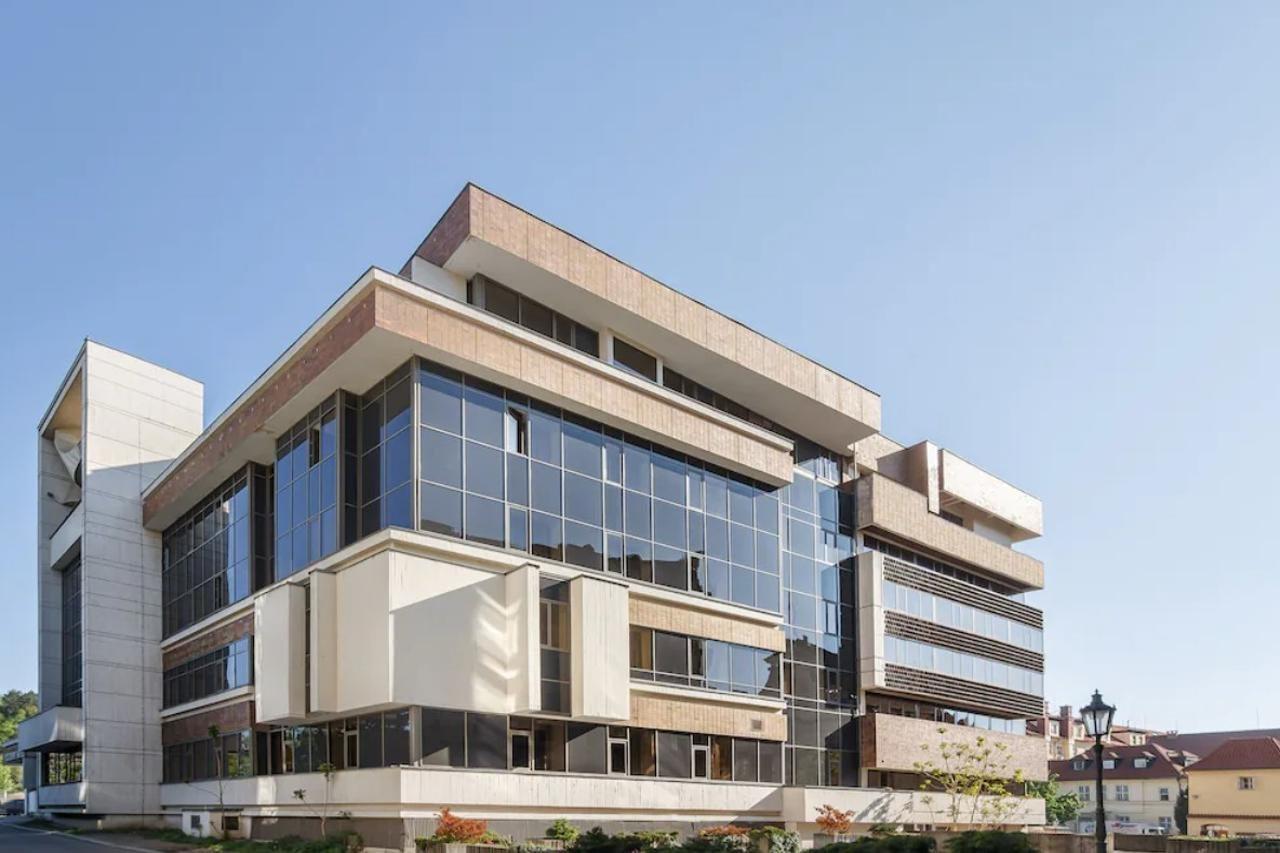 فندق ذا بريزيدنت براغ المظهر الخارجي الصورة Faculty of Engineering