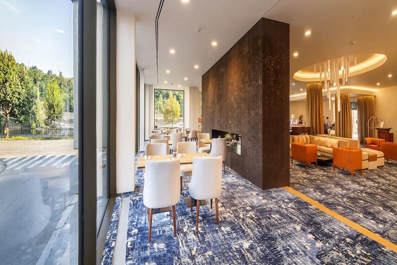 فندق ذا بريزيدنت براغ المظهر الخارجي الصورة The interior of the lounge
